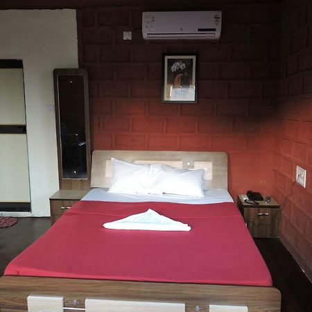 Prathamesh Resort Murūd Kültér fotó